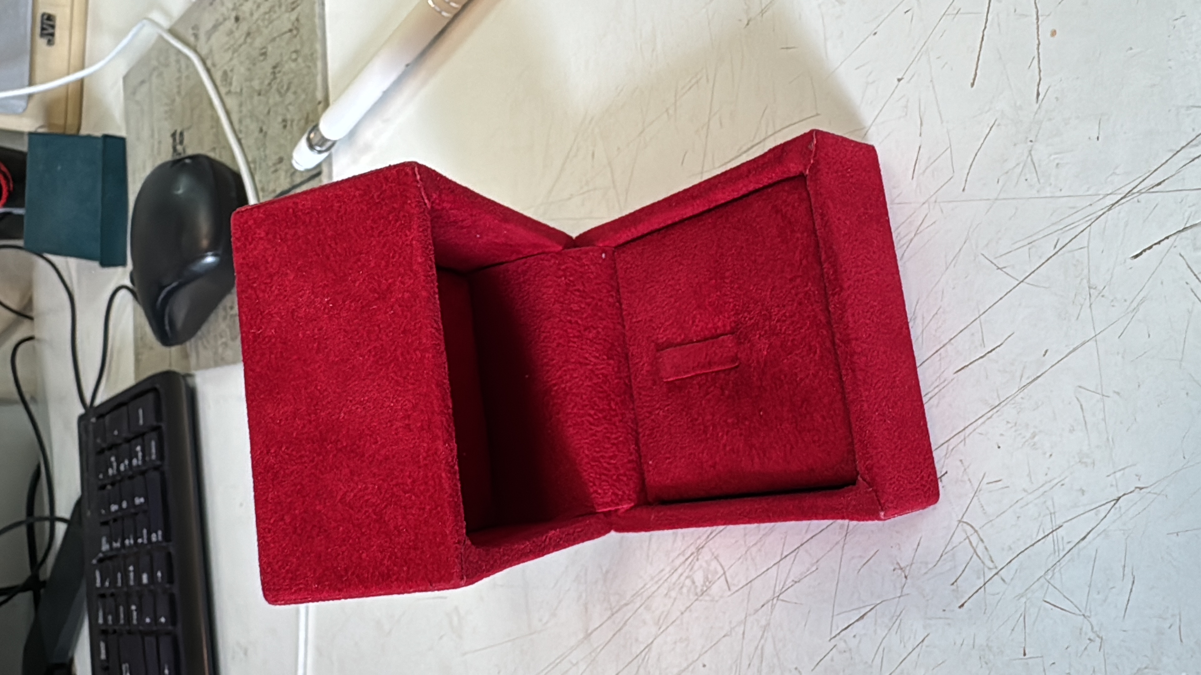 Astuccio S.15048 Anello; disponibile anche nelle misure 10x10 e nelle versioni per collana